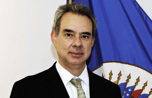 Rodrigo Escobar Gil. Foto cortesía OEA
