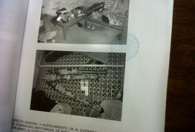En febrero de 2010 la Polic&iacute;a descubri&oacute; una red de traficantes de armas en Santa Ana. Entre otros pertrechos de guerra, decomisaron granadas antitanque.