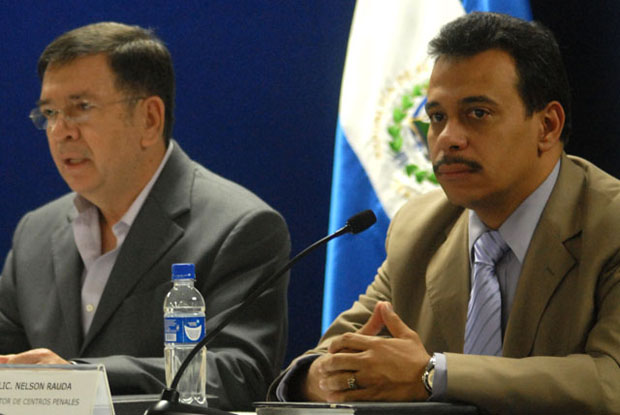 Nelsón Rauda durante la conferencia de prensa en el Ministerio de Seguridad del 16 de marzo. 